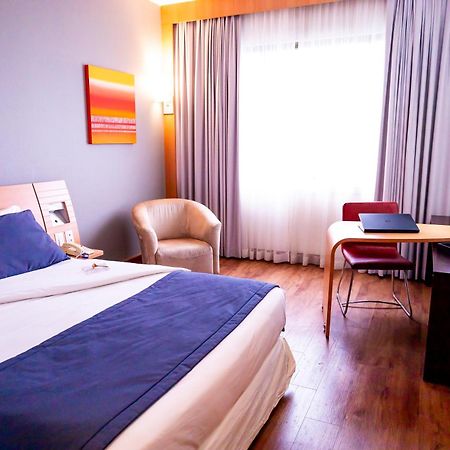 Novotel Porto Alegre Tres Figueiras Exterior photo