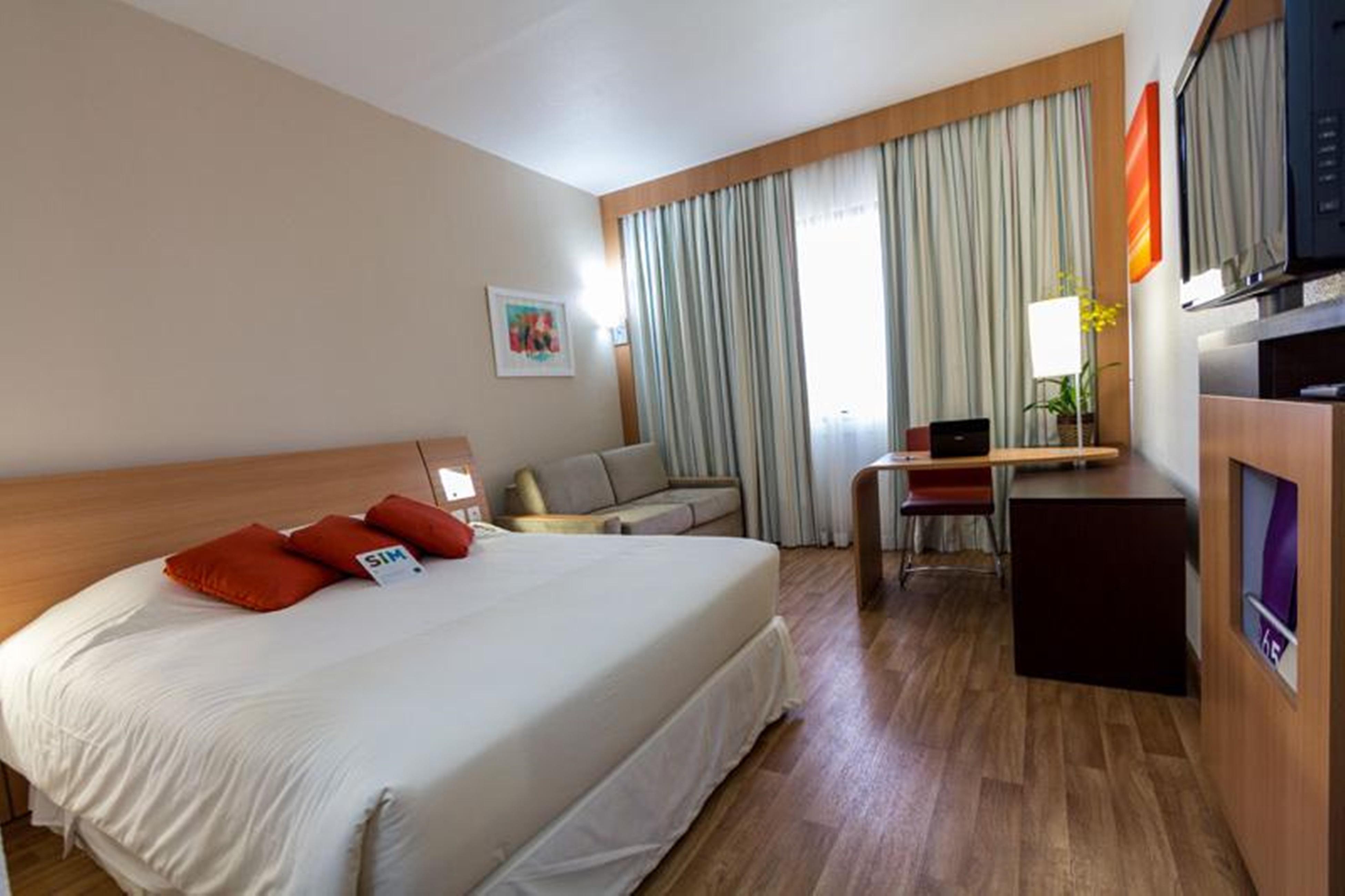 Novotel Porto Alegre Tres Figueiras Exterior photo