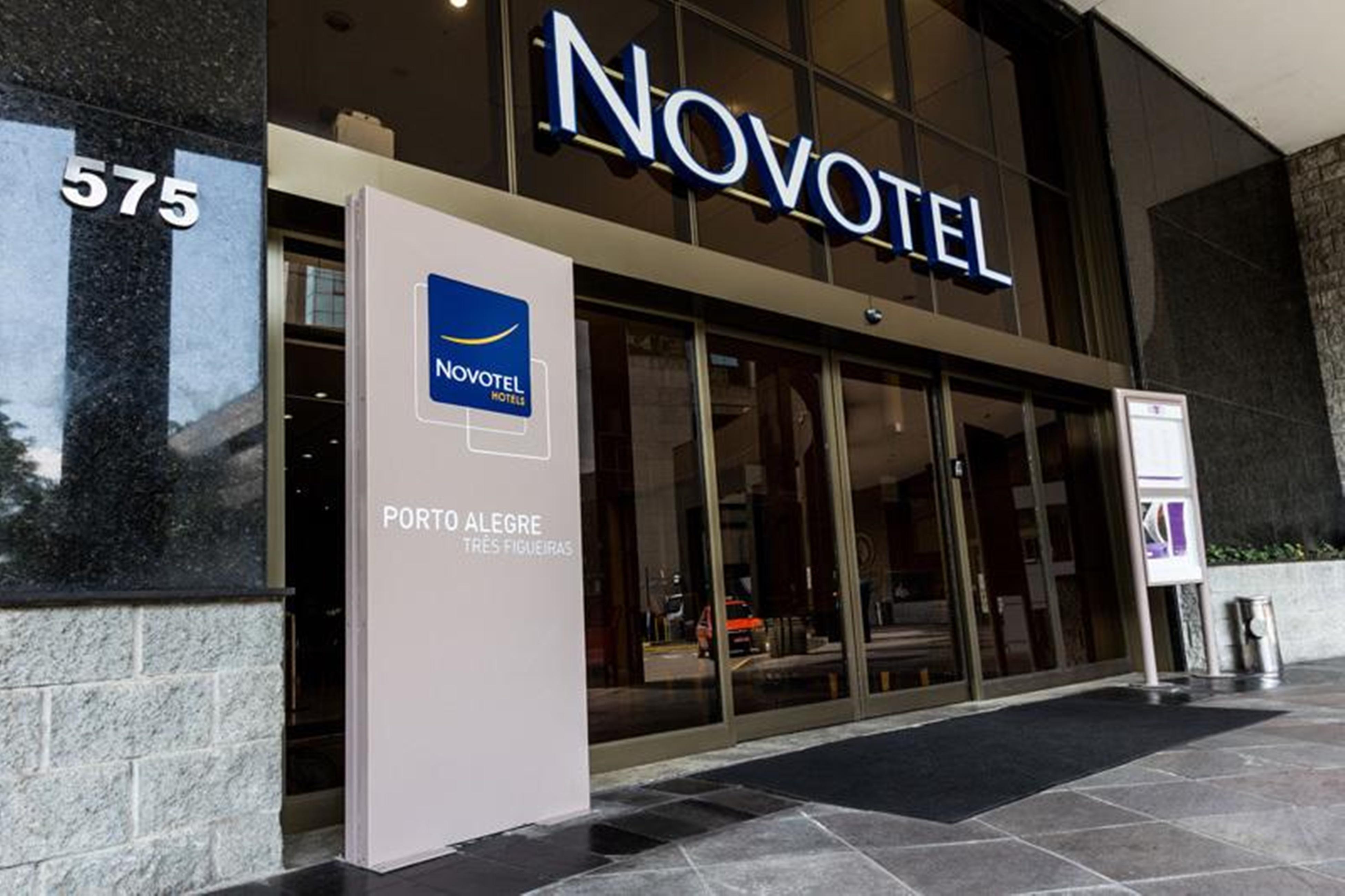 Novotel Porto Alegre Tres Figueiras Exterior photo